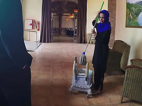 ARABS Unveiled - Anything to Help The Skimpy