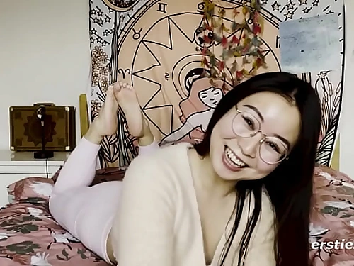 Ersties: Cute Japanese Girl Was Supah Blessed To Make a Getting off Video For Us